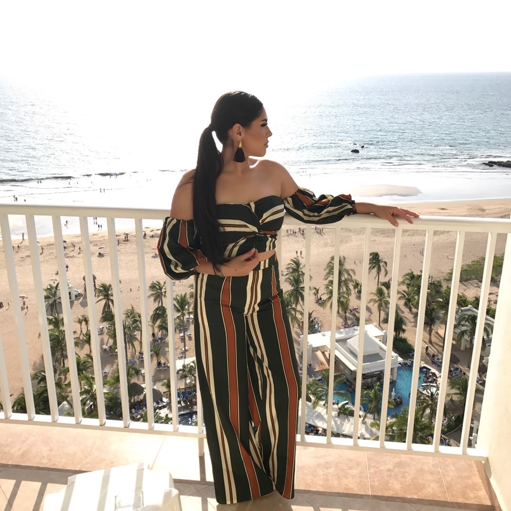 Two piece set